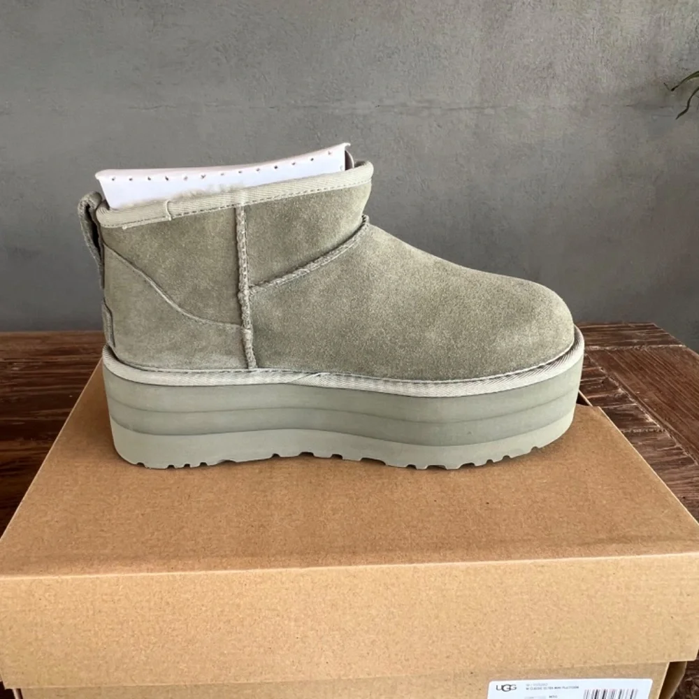 UGG CLASSIC ULTRA MINI PLATFORM MOSS GREEN BRAND NEW + PAPER SHOPPING BAGN ZS 7 - Picture 5 of 14